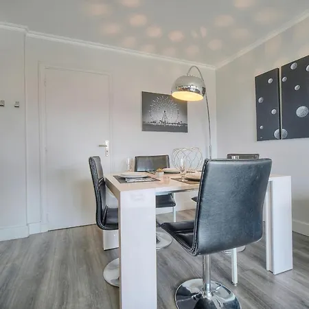 Immogroom -terrace - Air Conditioner - Wifi - 15 Min From The Palais Apartment