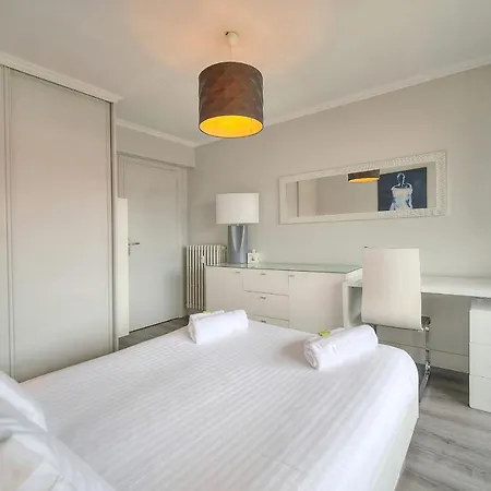 Apartment Immogroom -terrace - Air Conditioner - Wifi - 15 Min From The Palais Cannes